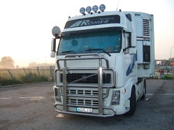 Volvo-FH12-500-Roemer-Fustinoni-111105-02