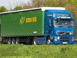 Volvo-FH12-blau-020506-01
