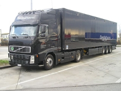 Volvo-FH12-Centratrans-Reck-240505-01-CH