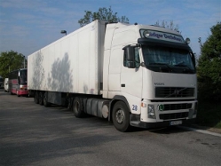 Volvo-FH12-Detlefsen-Schiffner-300504-1