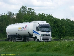 Volvo-FH12-Erkes-110504-1