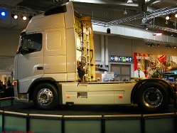 Volvo-FH12-GL-XL-champagner-seitlich