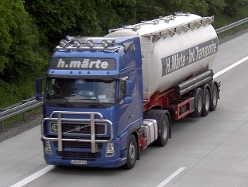 Volvo-FH12-Maerte-Bethk-300504-1