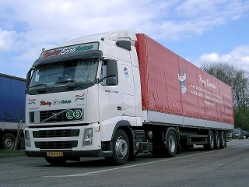 Volvo-FH12-PLSZ-weiss-rot-Szy-050404-1-HUN
