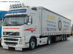Volvo-FH12-Schuetz-Schiffner-201207-01