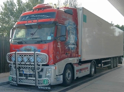 Volvo-FH12-rot-Schiffner-200107-01