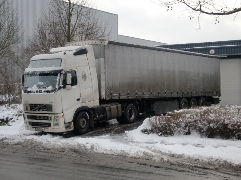 Volvo-FH12-420-weiss-DS-070110-02.jpg - Volvo FH12 420Trucker Jack