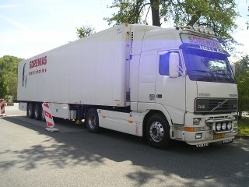 Volvo-FH16-520-weiss-Reck-240505-01-GR