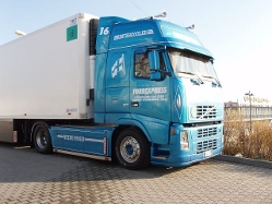 Volvo-FH16-610-Torrexpress-Holz-100206-02-I