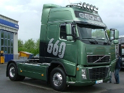 Volvo-FH16-660-gruen-Posern-030108-01