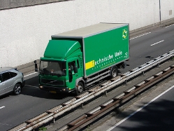 Volvo-FLC-gruen-Weddy-141108-01