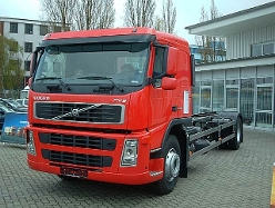 Volvo-FM9-rot