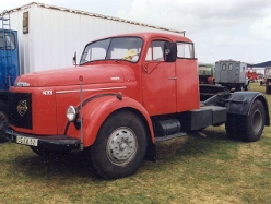 Volvo-N-88-rot-Thiele-100305-01