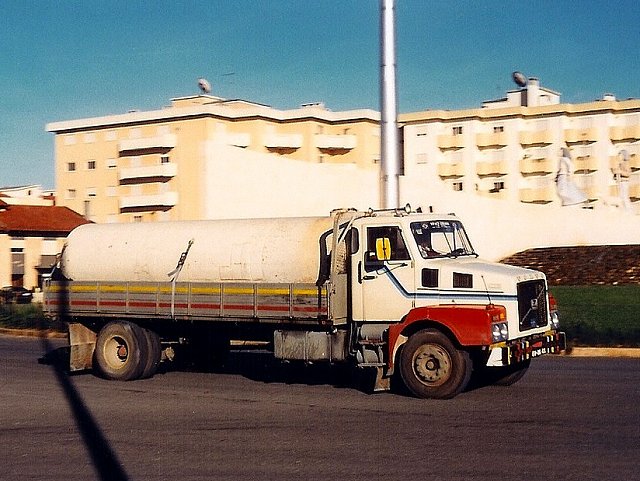 Volvo-N-Hauber-Tanker-Weddy-090204-1.jpg - Volvo NClemens Weddy