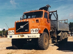 Volvo-N-725-rot-Weddy-090204-1-F