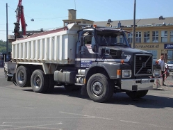 Volvo-N12-grau-Kramer-231205-01