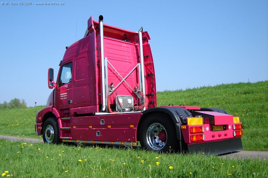 Volvo-NH12-Kooyman-Hobo-050609-03.jpg - Volvo NH12Klaas Hobo