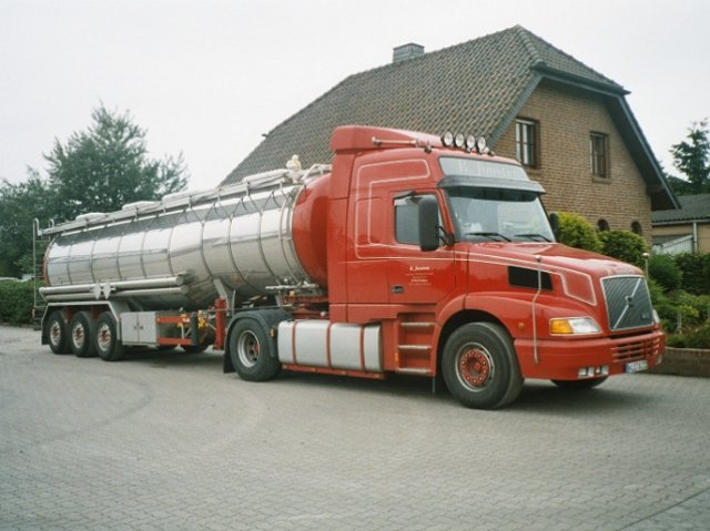 Volvo-NH12-TASZ-Joosten.jpg - Volvo NH12