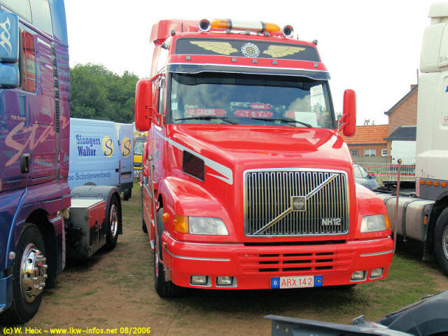 Volvo-NH12-vdBosch-140806-01.jpg - Volvo NH12