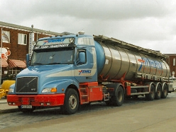 Volvo-NH12-420-Anhalt-Hensing-050606-01