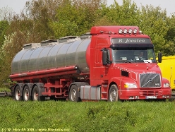 Volvo-NH12-Joosten-030506-01