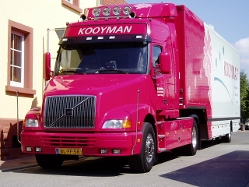Volvo-NH12-KOSZ-Kooyman-2-(Hobo)