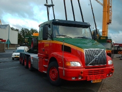 Volvo-NH12-Schwertransport-2-(Hennig)