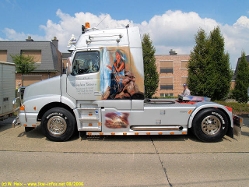 Volvo-NH12-Windmolders-140806-04