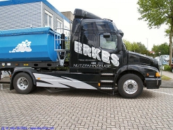 Volvo-NH12-420-Erkes-200506-07
