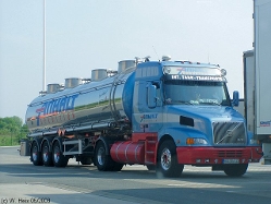 Volvo-NH12-420-Hauber-TASZ-Anhalt-2