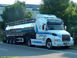Volvo-NH12-460-TASZ-Bonivers-2-(B)