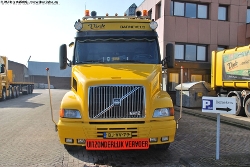 Volvo-NH12-460-Vink-120409-05