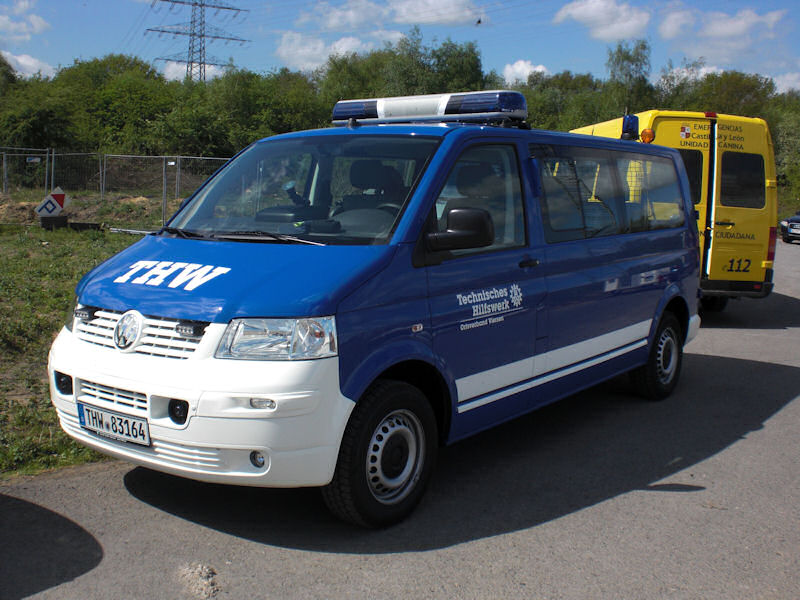 VW-T5-THW-Kleinrensing-110510-01.jpg - U. Kleinrensing