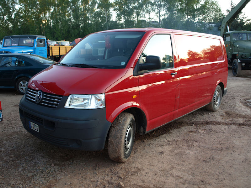 VW-T5-rot-Thiele-031209-01.jpg - Jörg Thiele