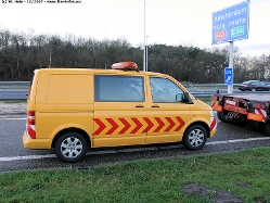 VW-T5-gelb-111207-01