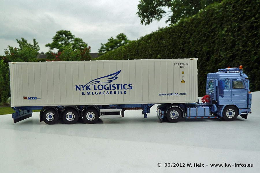 Tekno-Scania-143-M-420-Sneepels-010612-05.jpg