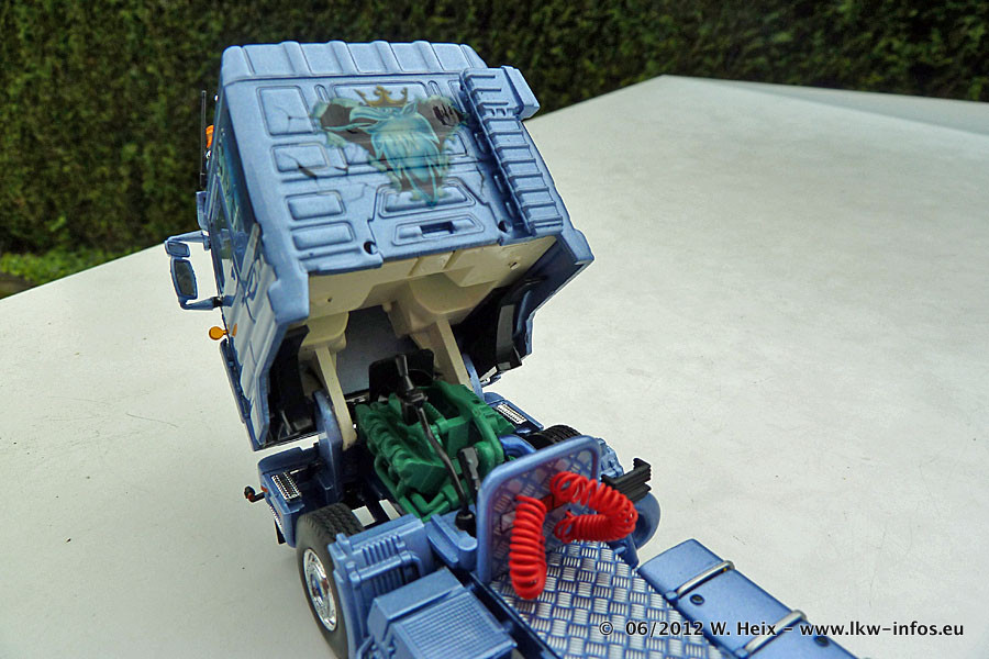 Tekno-Scania-143-M-420-Sneepels-010612-12.jpg