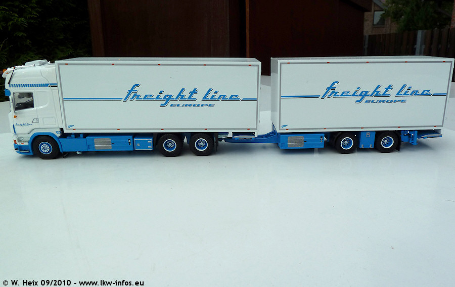 Tekno-Scania-R-620-Freight-Line-240910-01.jpg