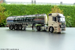 Tekno-MB-Actros-3-1841-Lanfer-141110-02