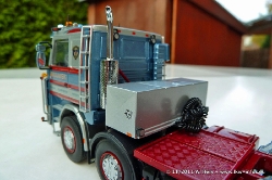 Tekno-Scania-143-E-500-Brouwer-221111-012