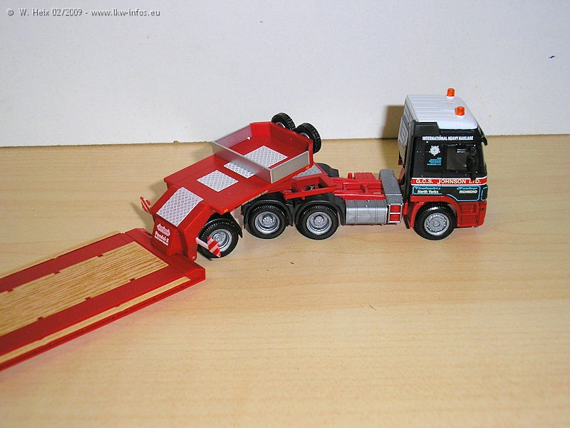 MB-Actros-MP2-GCS-Johnson-180209-01.jpg