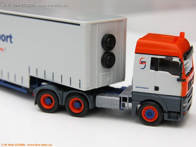 MAN-TGA-XLX-Universal-270708-05.jpg
