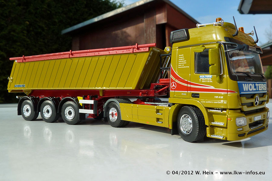 Tekno-Scania-V8+MB-Actros-3-Wolters-120412-025.jpg
