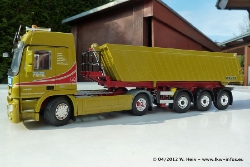 Tekno-Scania-V8+MB-Actros-3-Wolters-120412-020