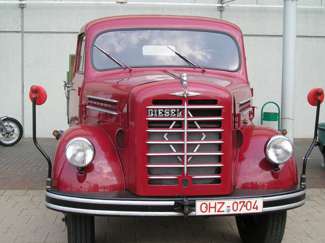 Borgward-rot-Hensing-050606-01.jpg - Jens Hensing