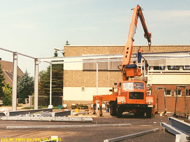 Magirus-232-D-26-AK-Kran-rot.jpg