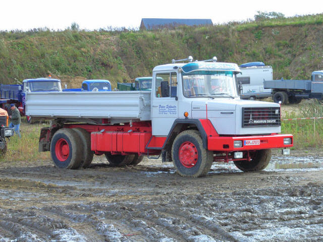 Magirus-270-D16-Skolaut-131006-01.jpg - Oliver Skolaut