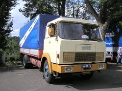 Hanomag-Henschel-F-191-beige-blau-Koster-240905-01