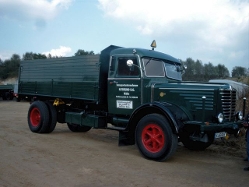 Buessing-8000-S-13-Freund-Scholz-130506-01