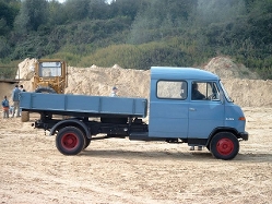 Henschel-F-65-grau-Scholz-130506-01